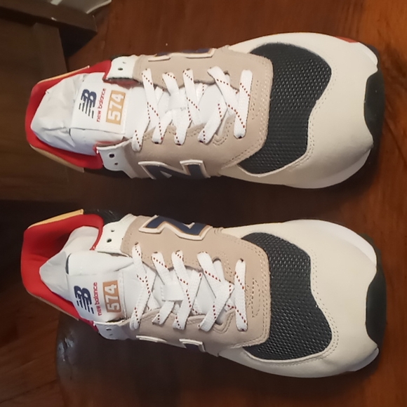 Brand new 574s - Picture 2 of 4